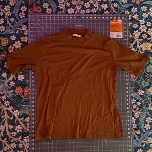 Mock neck short sleeve Shirt